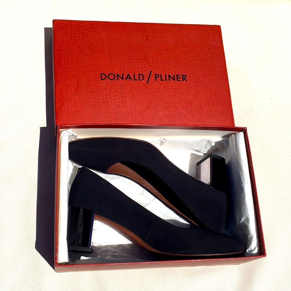 Donald Pliner Corin Block Heel Size 9